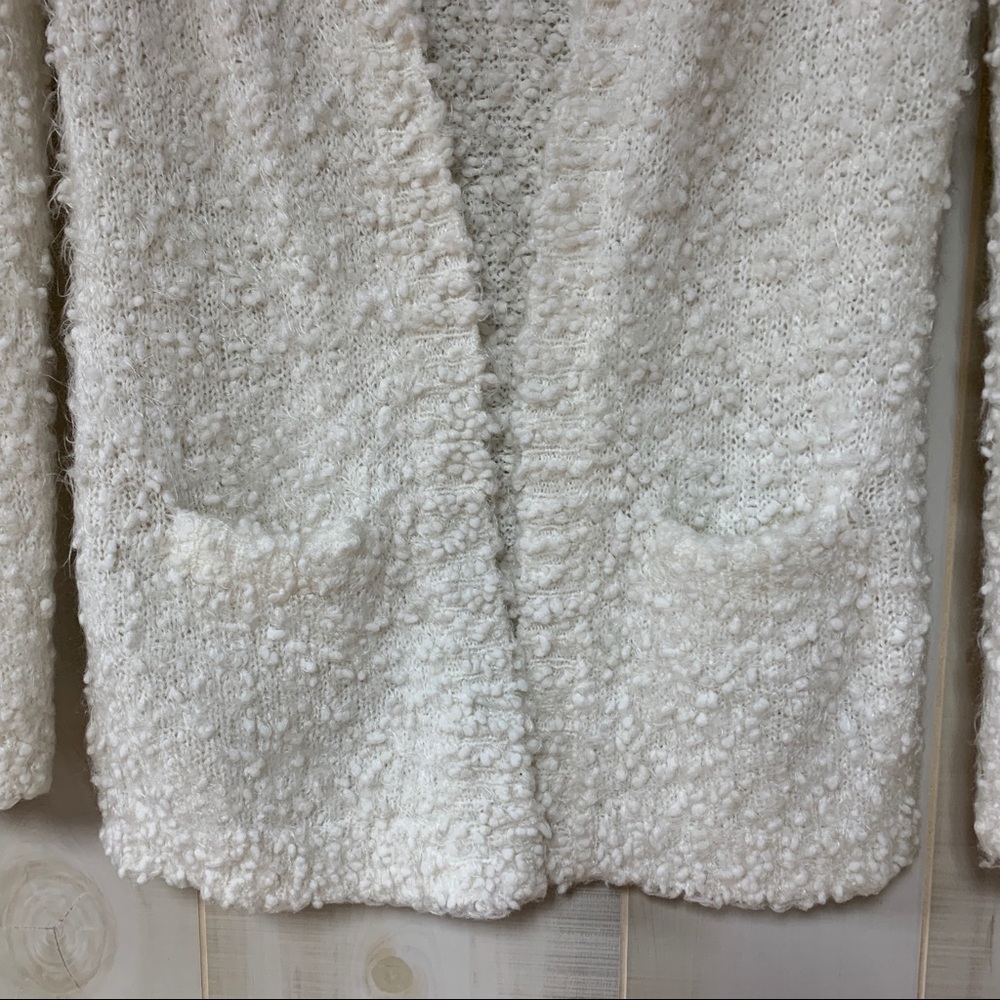Lumiere White Nubby Fuzzy Cardigan Pockets L - Picture 5 of 7